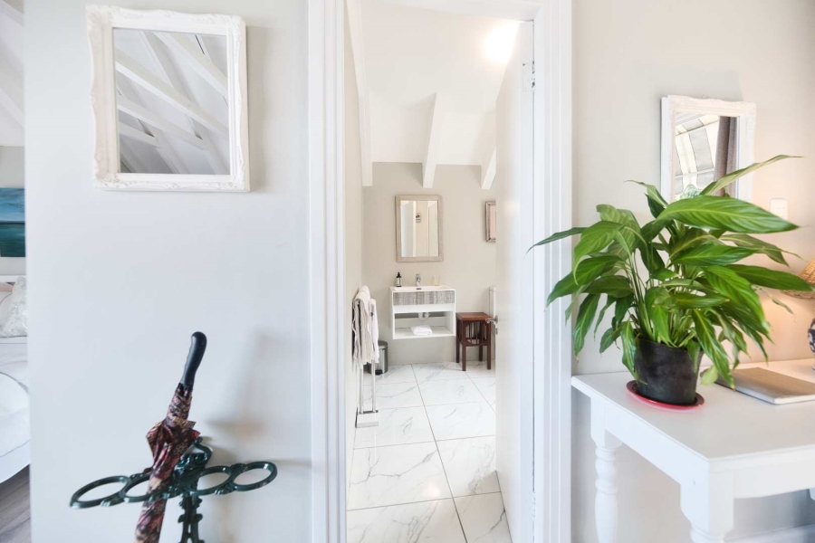 7 Bedroom Property for Sale in Voelklip Western Cape